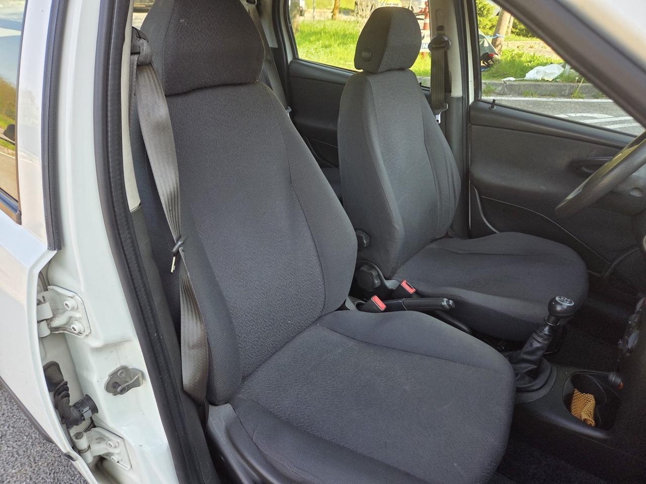 Fiat Punto 1.2 16V 5 porte Emotion* Neo patentati *