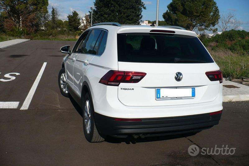 Volkswagen Tiguan 2.0 TDI SCR Business BlueMo...