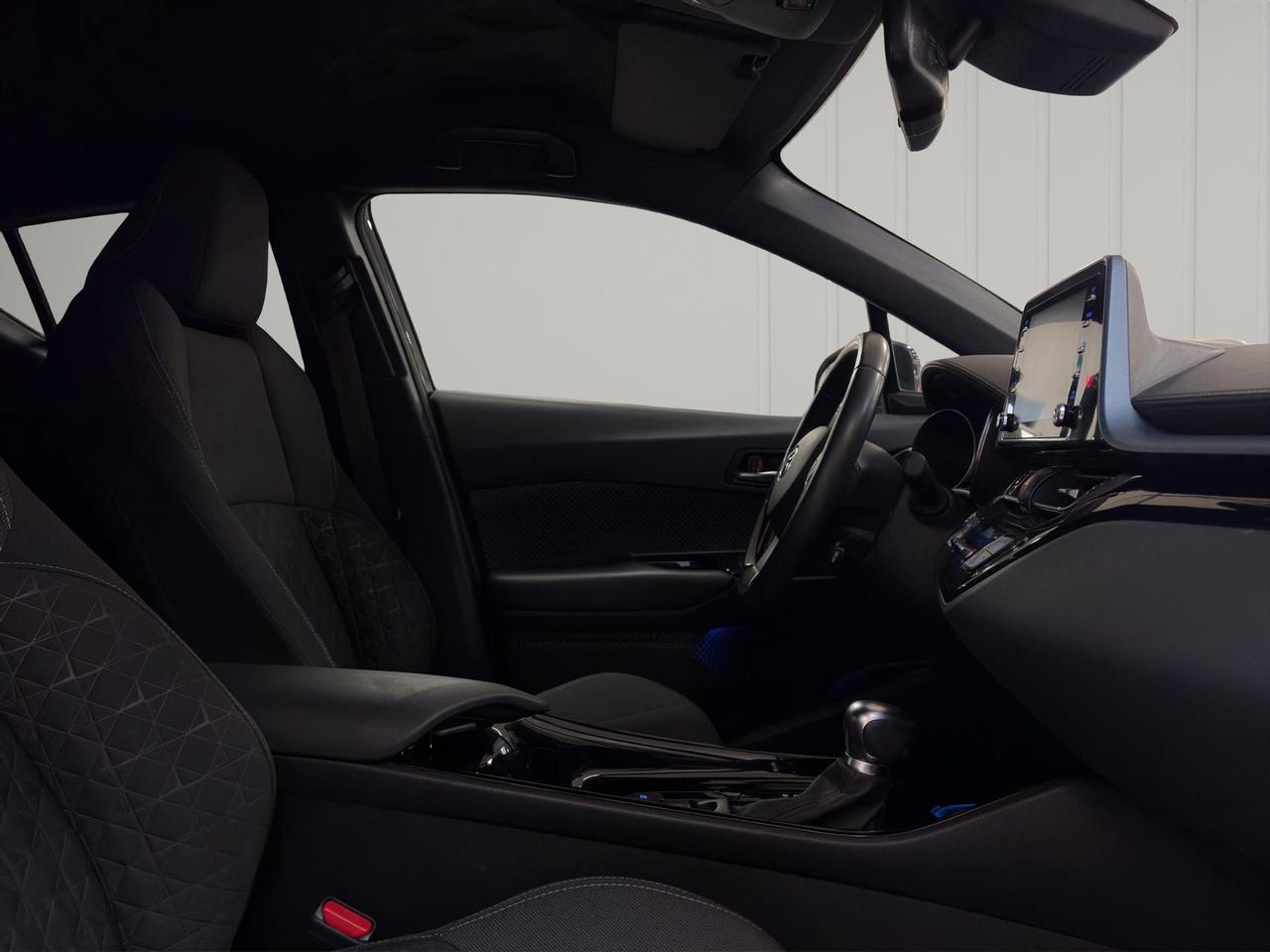 Toyota C-HR 1.8h Trend e-cvt