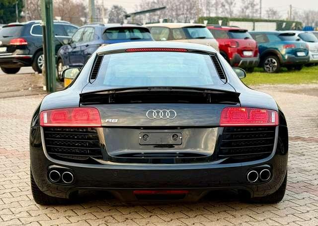 Audi R8 Coupe 4.2 V8 quattro r-tronic SEC