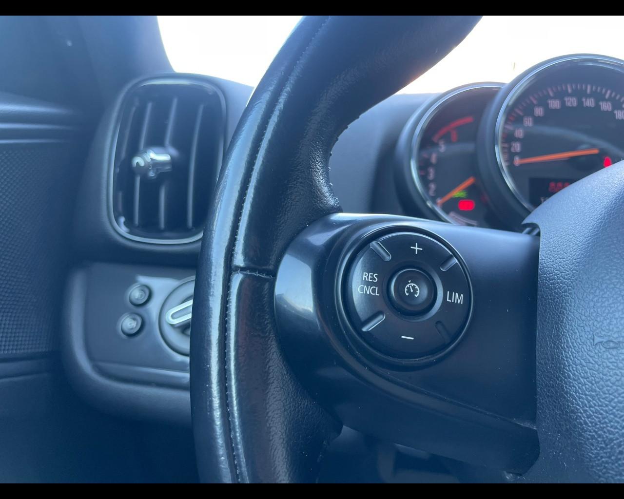 MINI Mini Countrym.(F60) - Mini 1.5 One D Boost Countryman