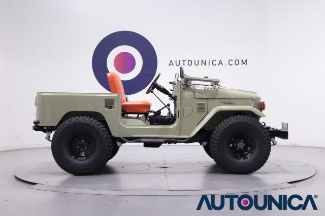 TOYOTA Land Cruiser BJ 42 RESTAURATA