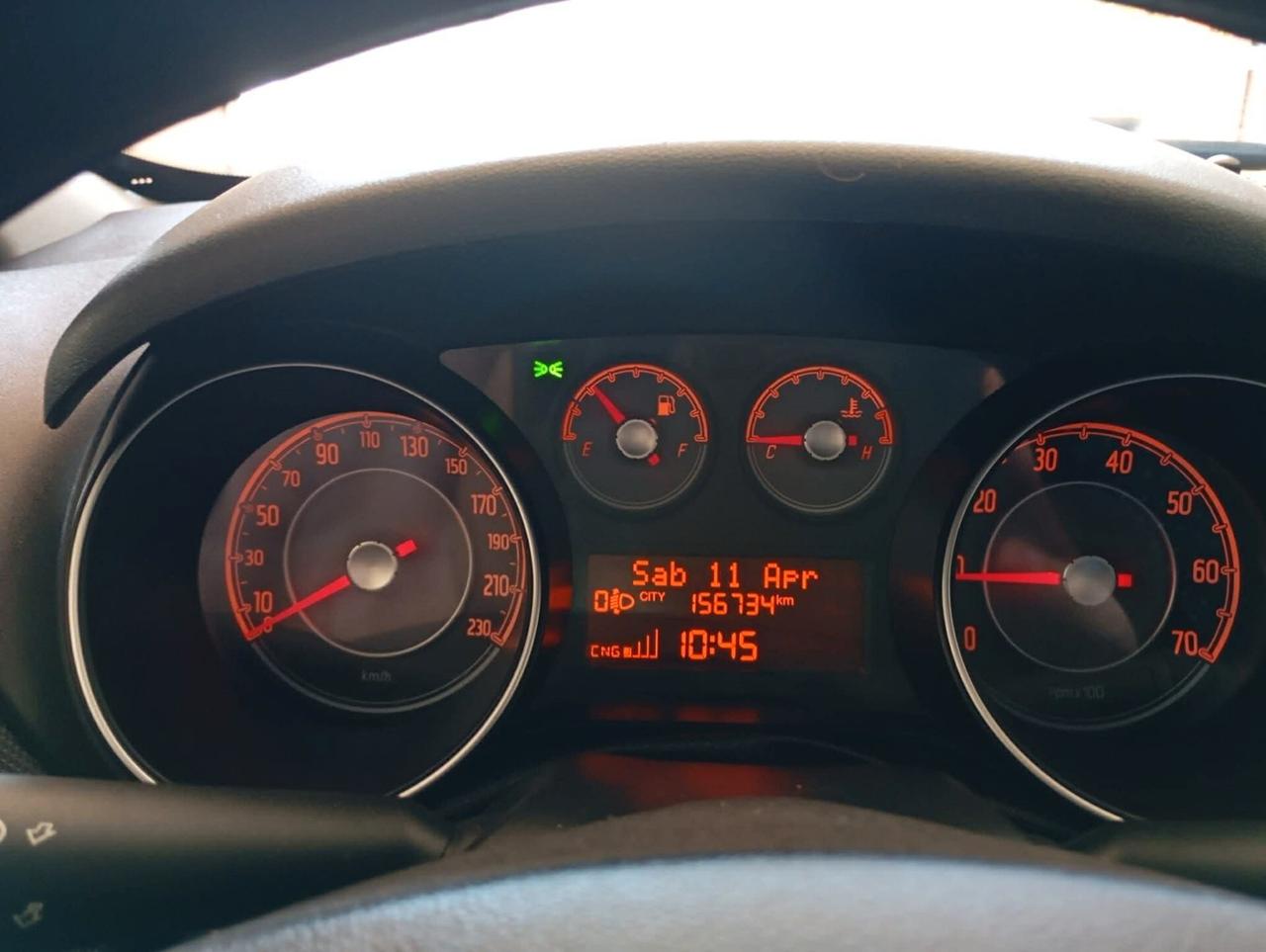 Fiat Punto 1.4 8V 5 porte Natural Power Street