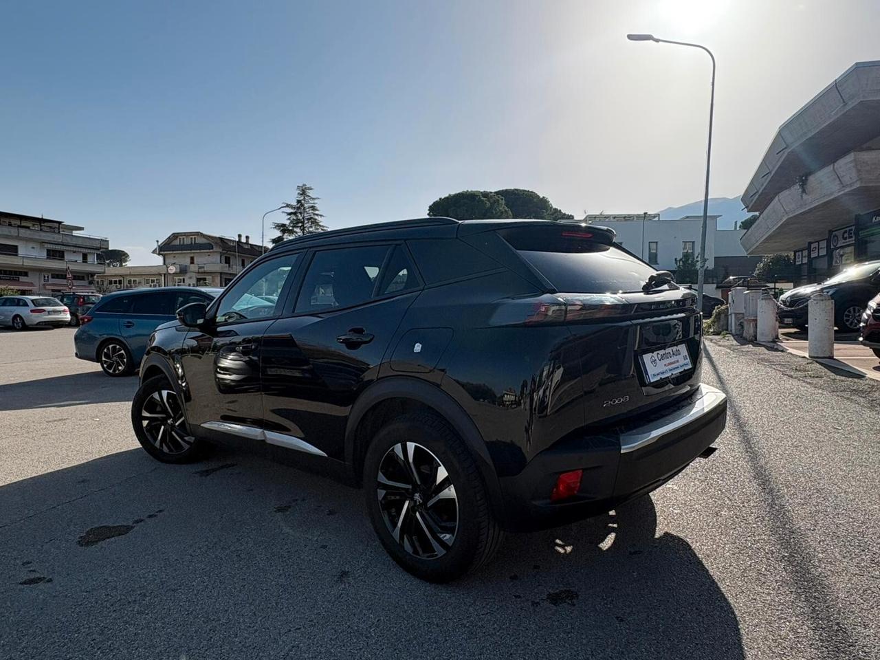 Peugeot 2008 BlueHDi 130 S&S EAT8 Allure