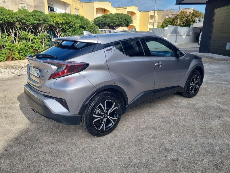 Toyota C-HR 1.8 Hybrid E-CVT Style
