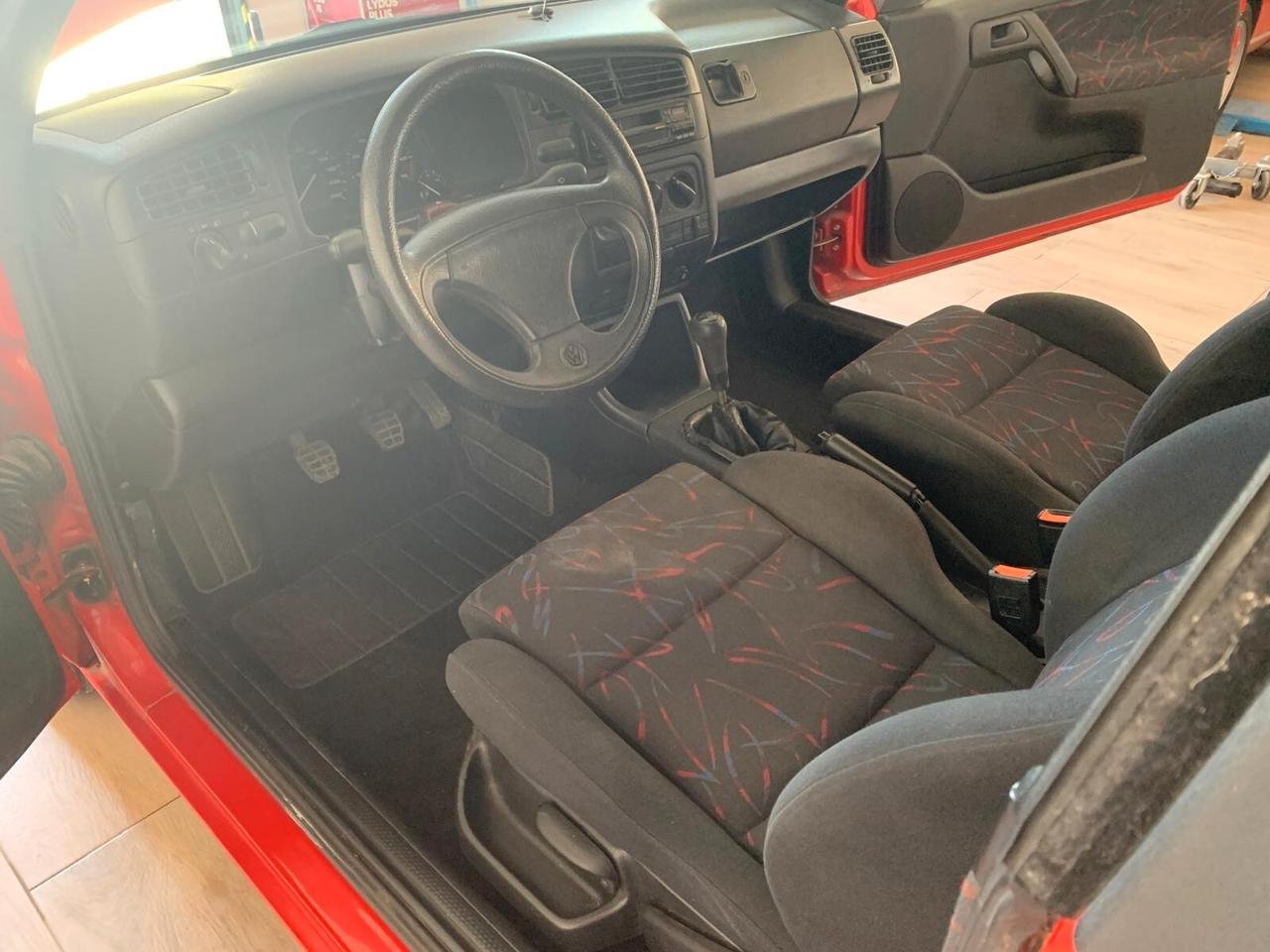 Volkswagen Golf Cabriolet Golf 1.8/90 CV cat