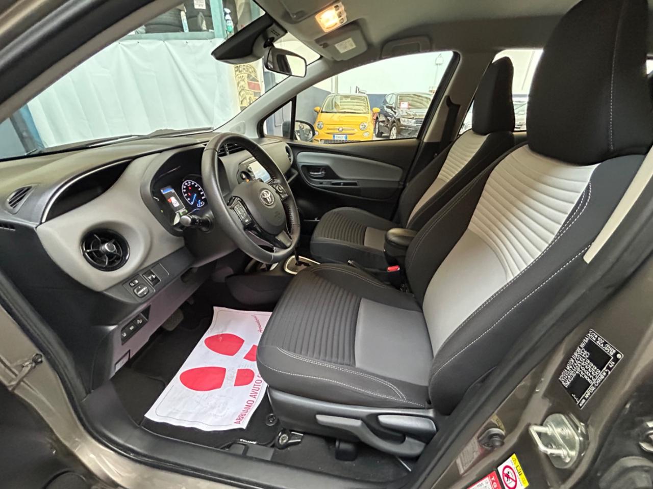Toyota Yaris 1.5 Hybrid 5 porte Active