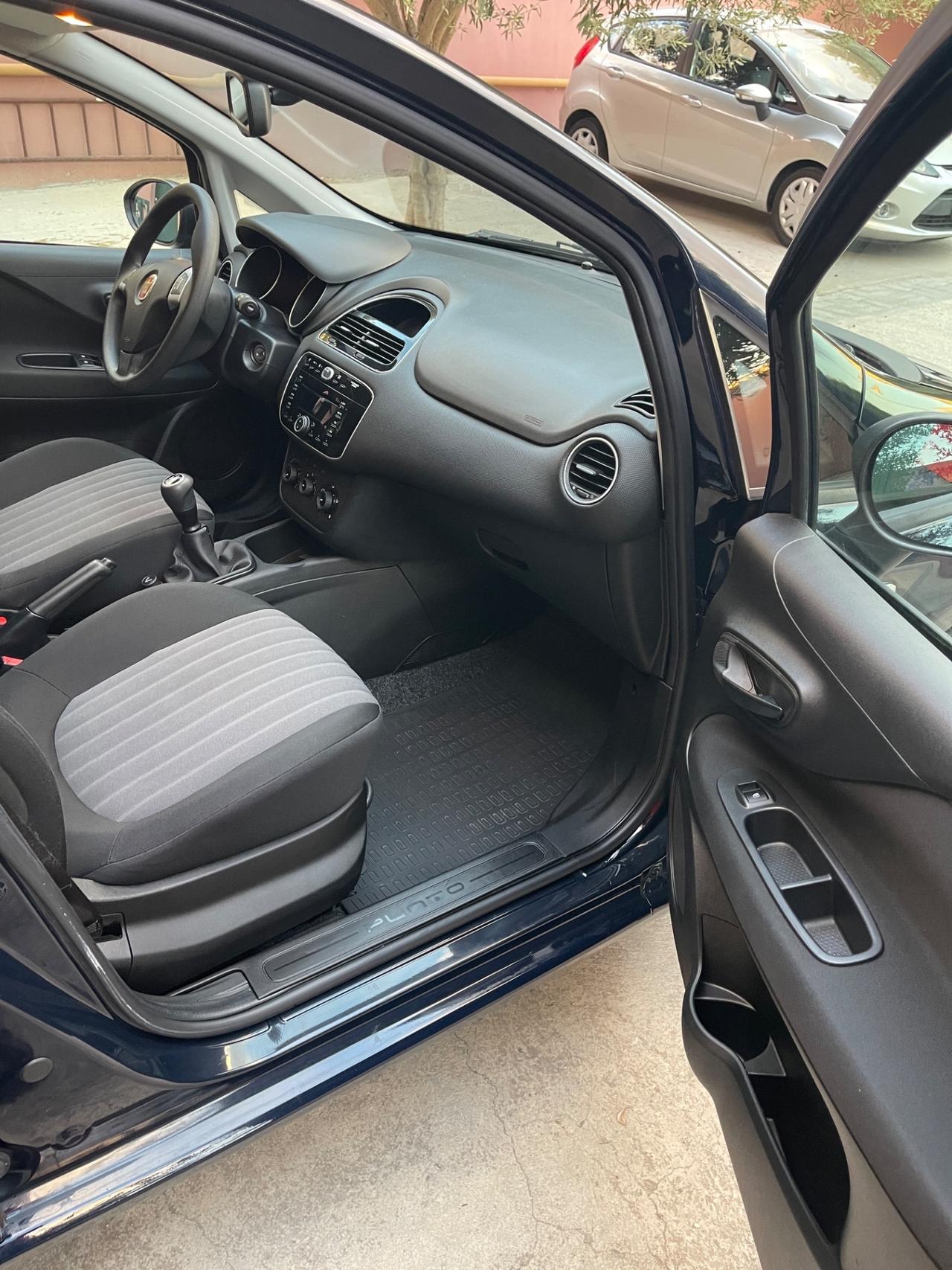 Fiat Punto 1.3 MJT II S&S 95 CV 5 porte Street