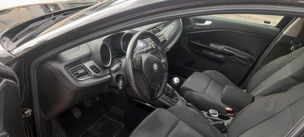Alfa Romeo Giulietta 2.0 JTDm-2 140 CV Distinctive