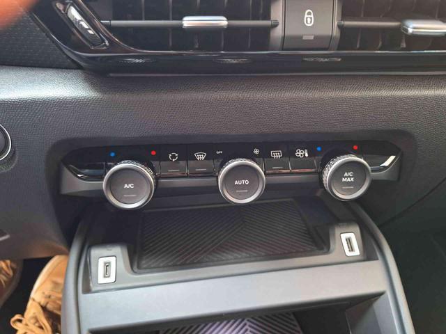 CITROEN C4 PureTech 130 S&S Shine