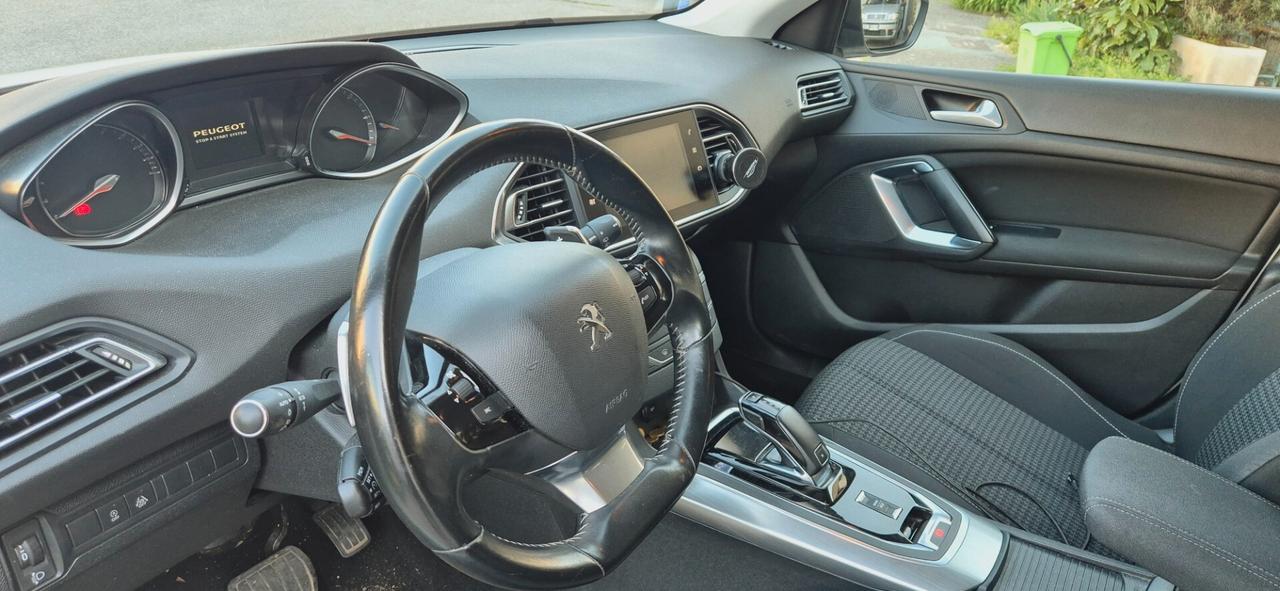 Peugeot 308 BlueHDi 130 S&S EAT8 Business
