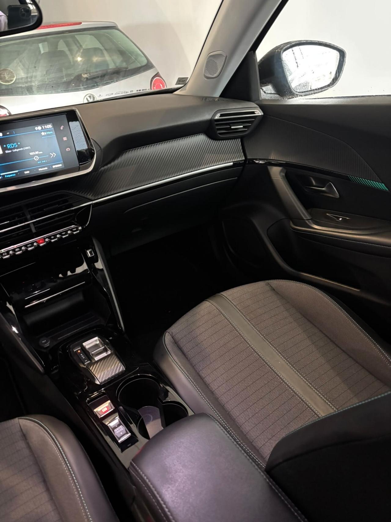 Peugeot 2008 BlueHDi 110 S&S Allure Pack