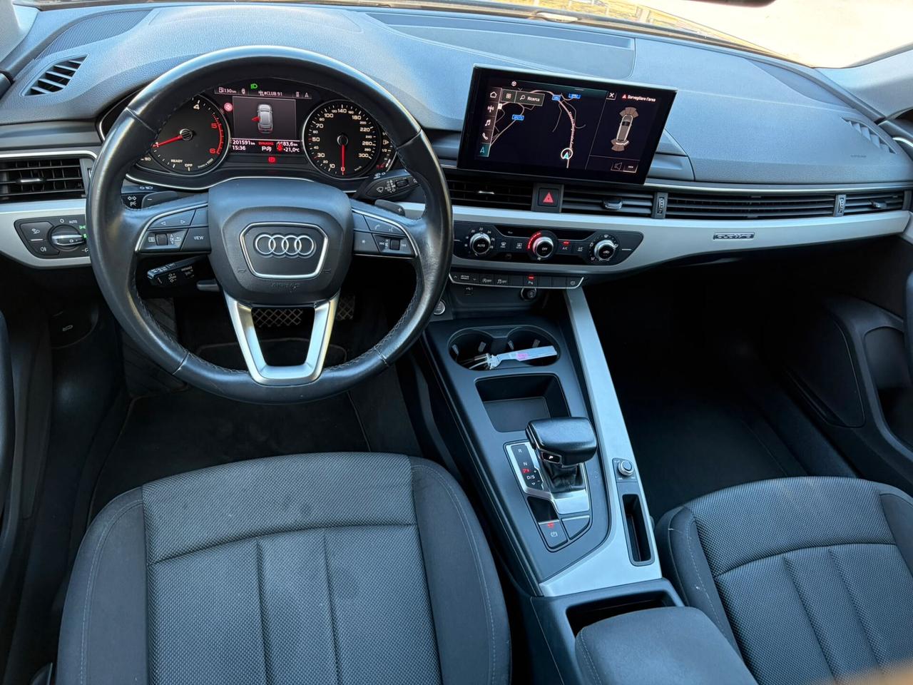AUDI A4 AVANT 40 TDI QUATTRO S TRONIC S LINE EDITION