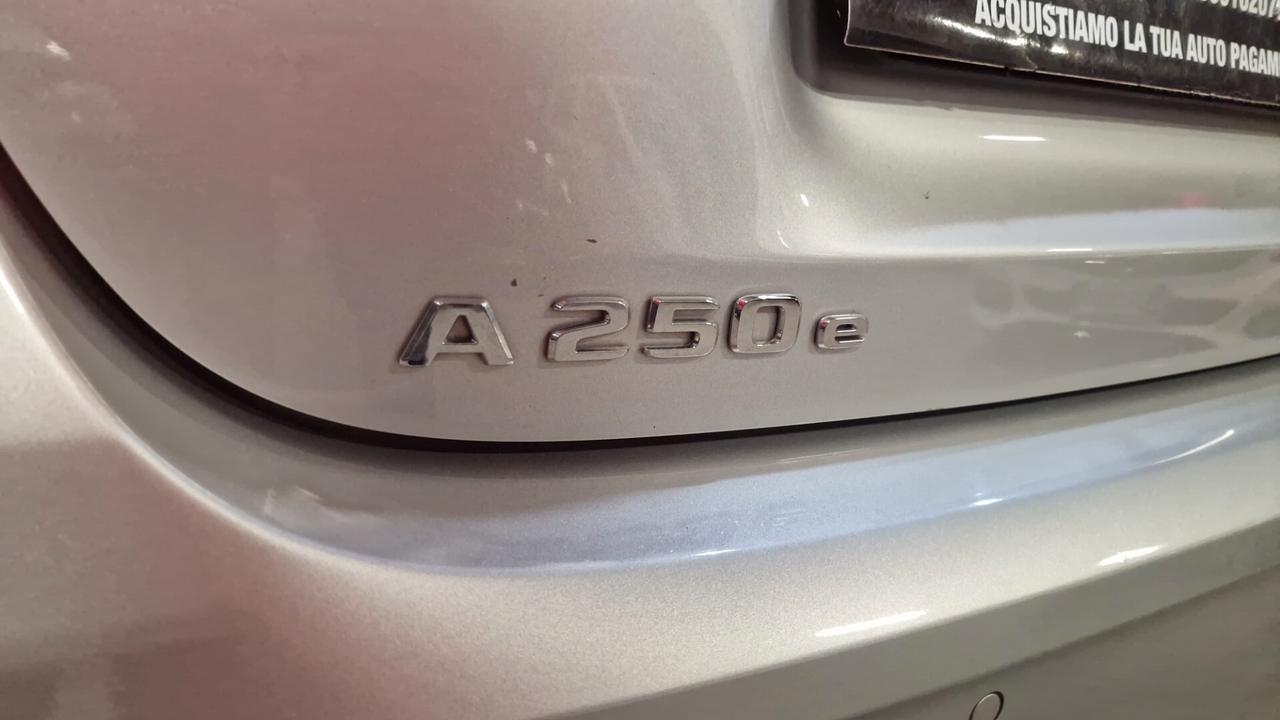 Mercedes-benz A 250 e Automatic EQ-Power Premium