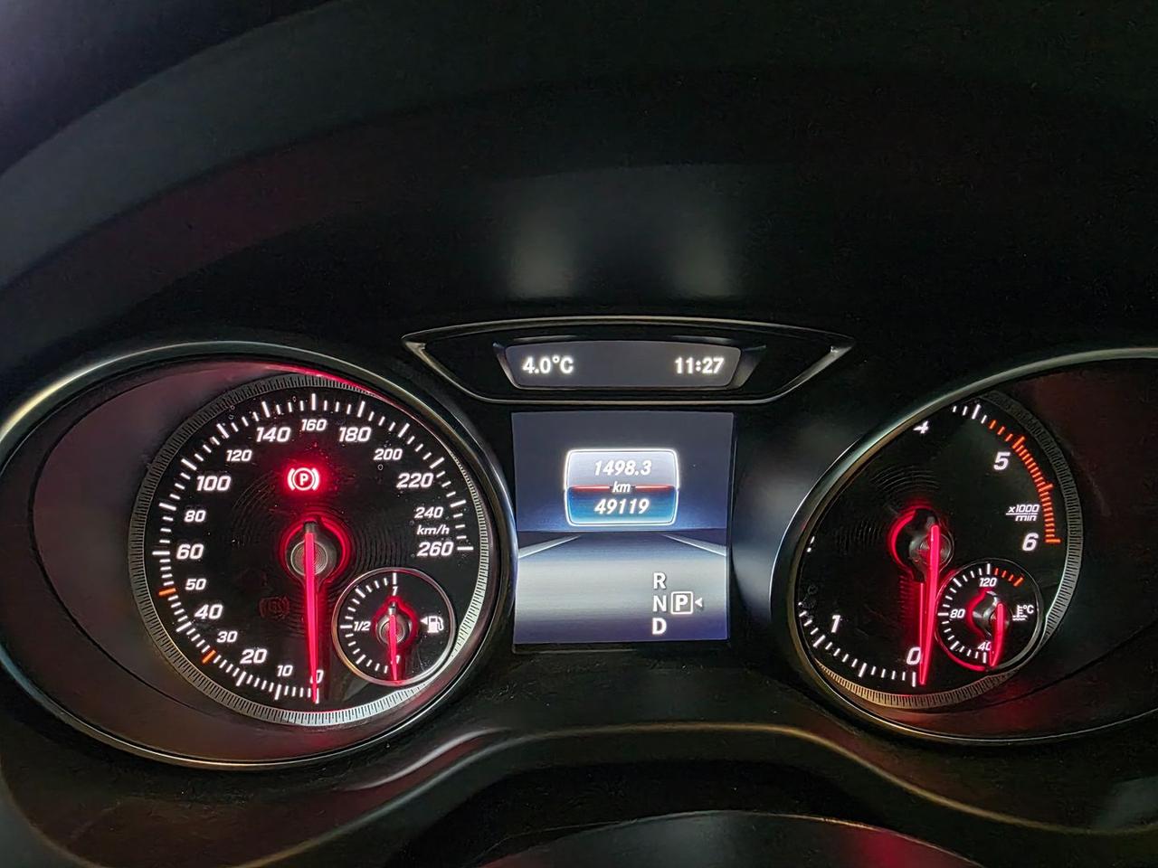 Mercedes-Benz GLA 200 Premium GLA 200 D #8484