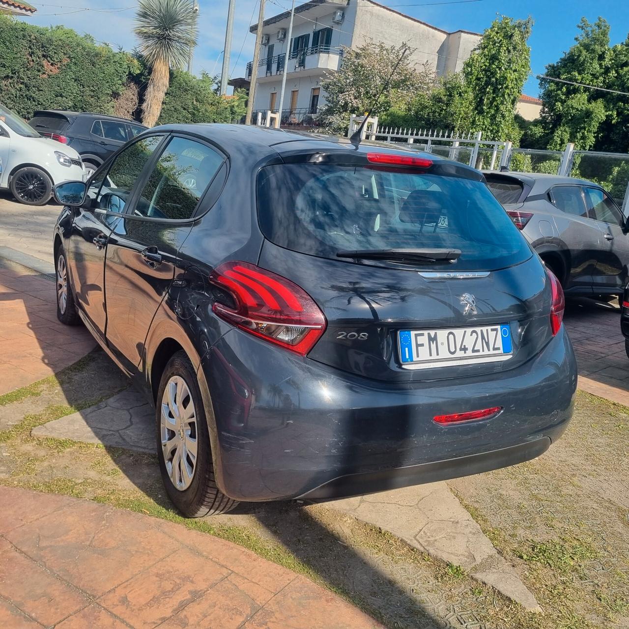 Peugeot 208 PureTech 82 5p. GPL Active