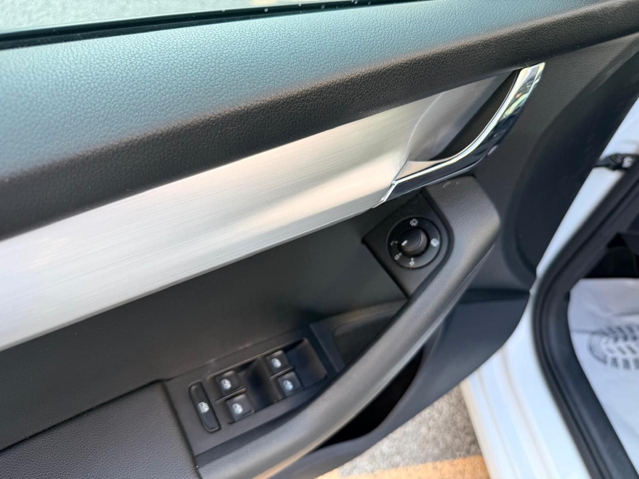 Skoda Octavia 1.6 TDI SCR 115 CV Wagon Executive *** CARPLAY/ANDROID AUTO