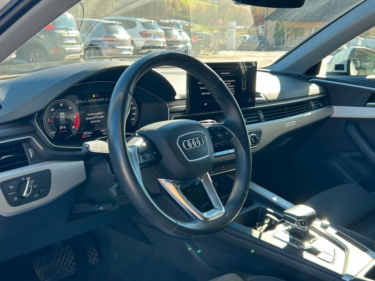 Audi A4 Avant S-LINE 40 TDI S tronic edition