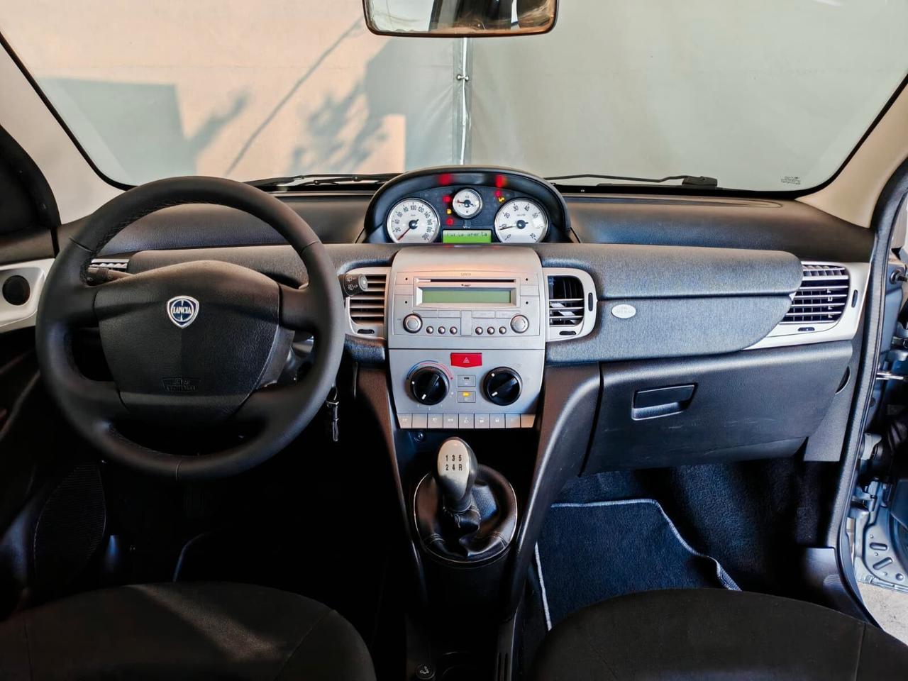 Lancia Ypsilon 1.3 Mjt 90 CV Platino