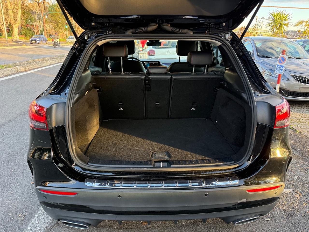 Mercedes-benz GLA 200 d Automatic Premium Amg Pack Night