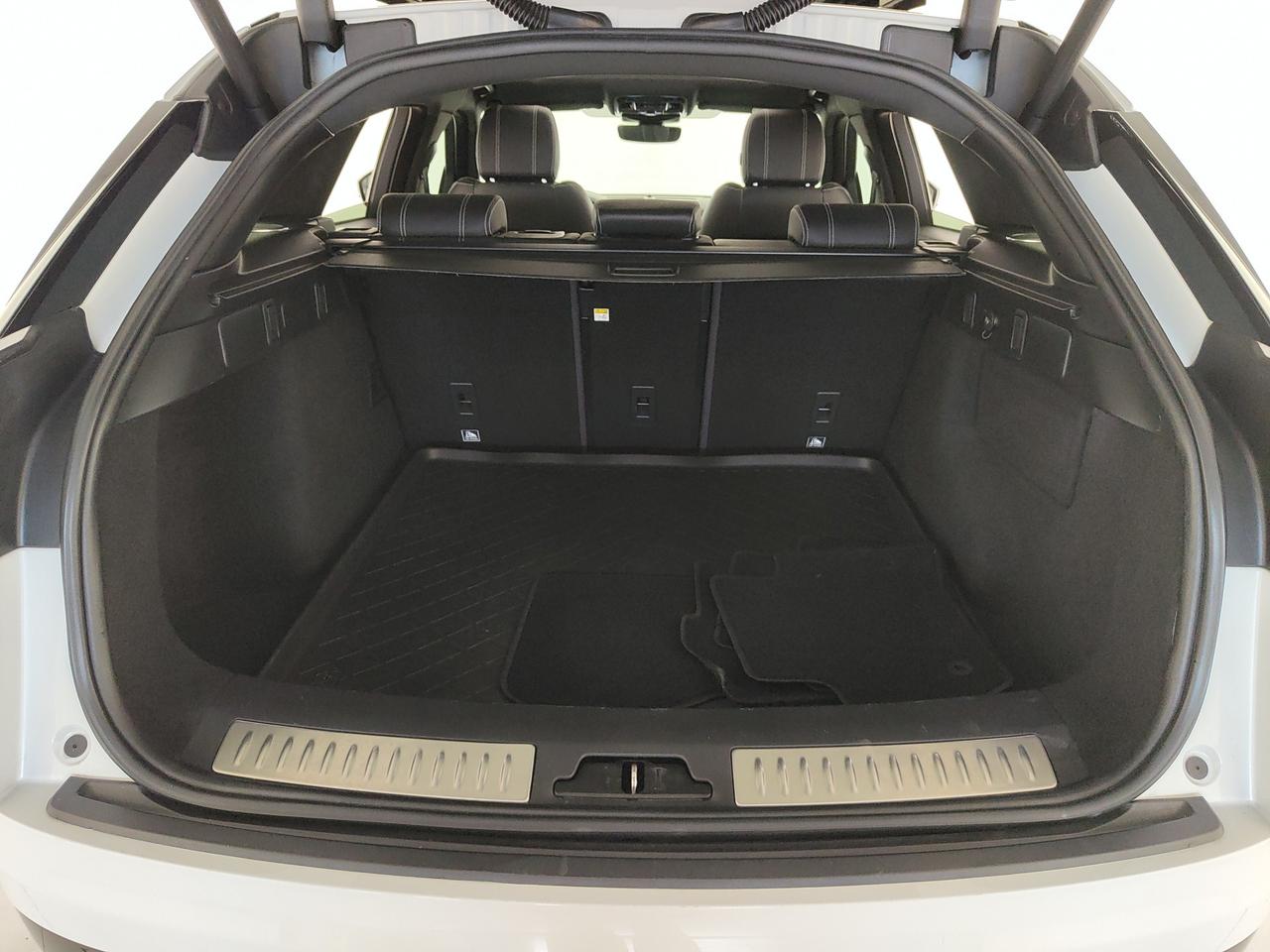 LAND ROVER Range Rover Velar 2.0 i4 R-Dynamic SE 240cv auto