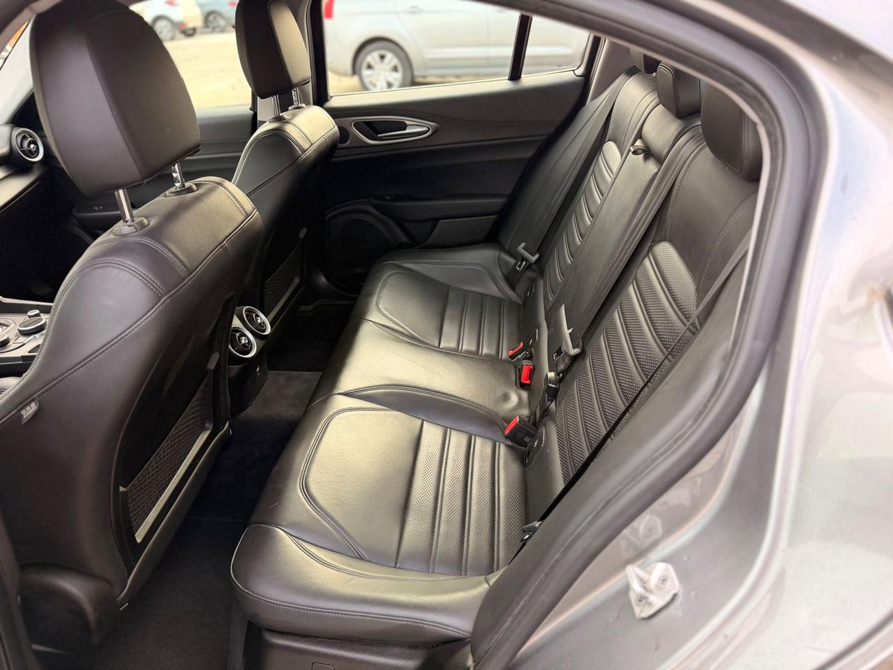 Alfa Romeo Giulia Veloce 2.2 Turbo #8037