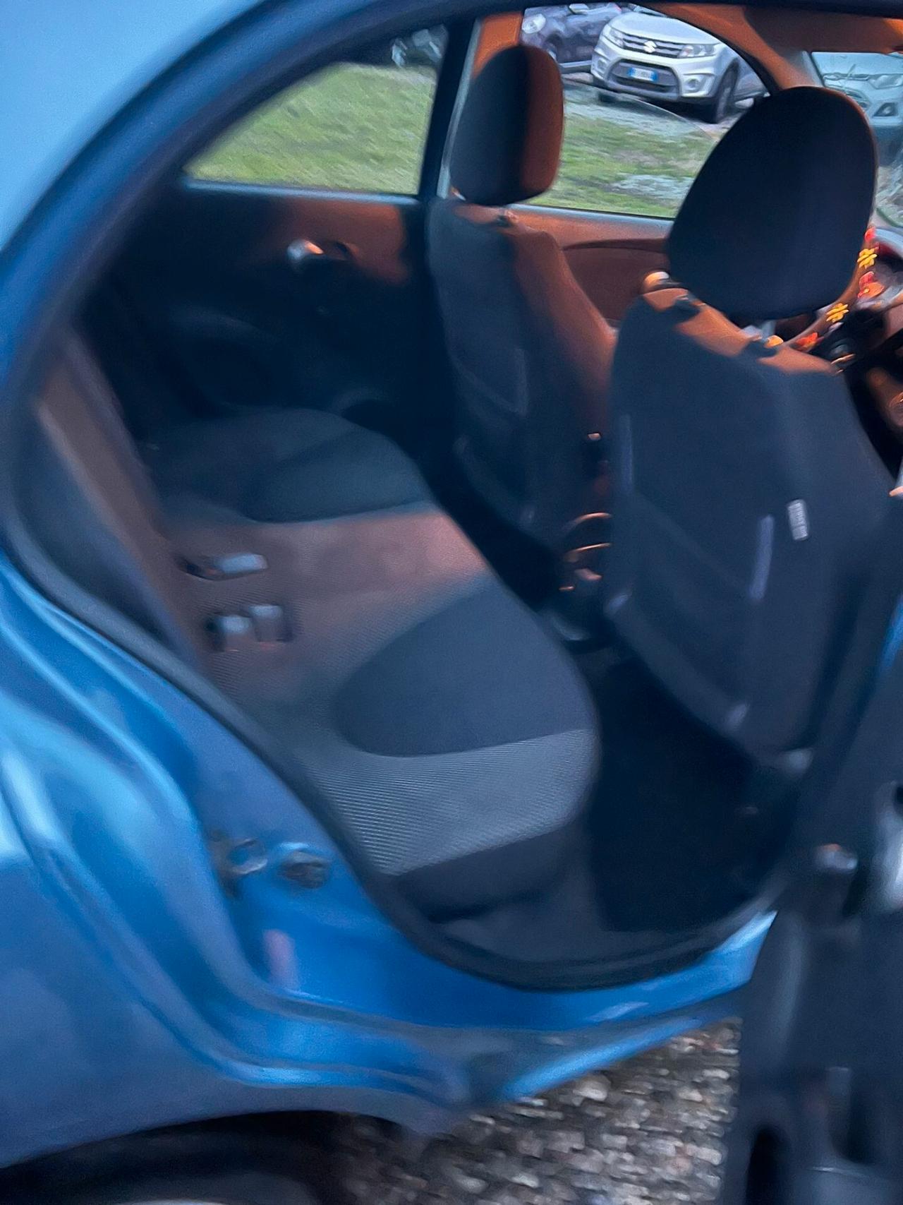 Nissan Micra 1.2 16V 65CV 5 porte Junior