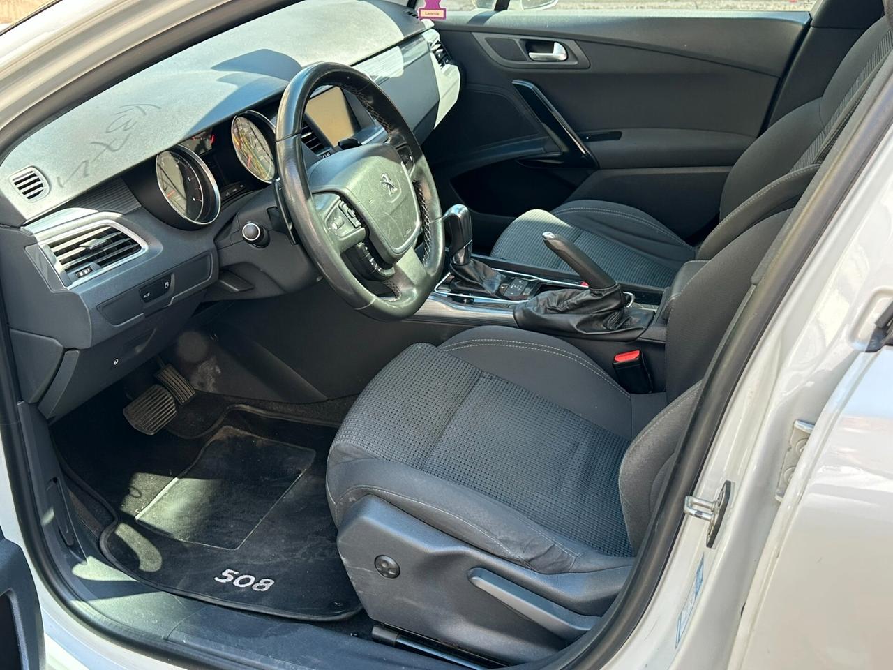 Peugeot 508 BlueHDi 120 EAT6 S&S SW Allure