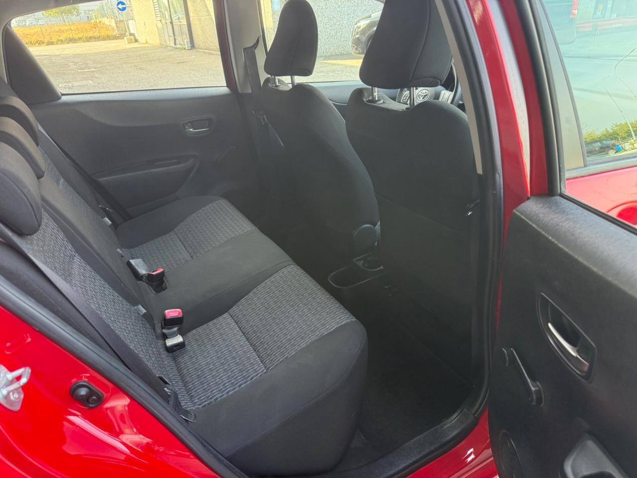 Toyota Yaris 1.0 5 porte Lounge