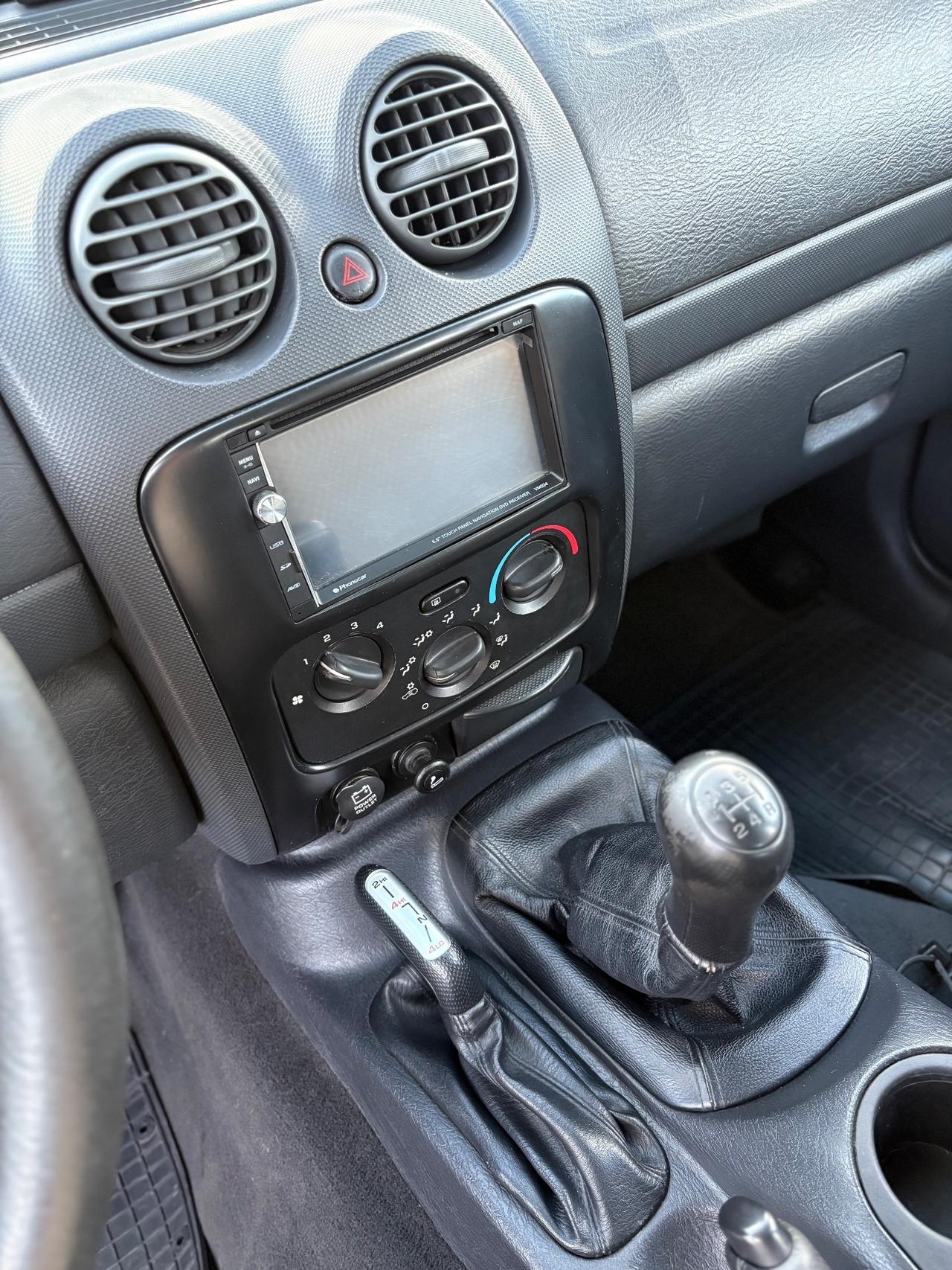 Jeep Cherokee SPORT 2.5 CRD AUTOCARRO 4 POSTI