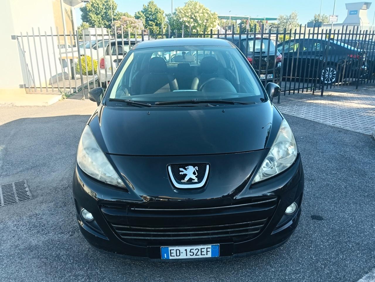 Peugeot 207 1.4 Marciante / Motore da rivedere consumo d'olio