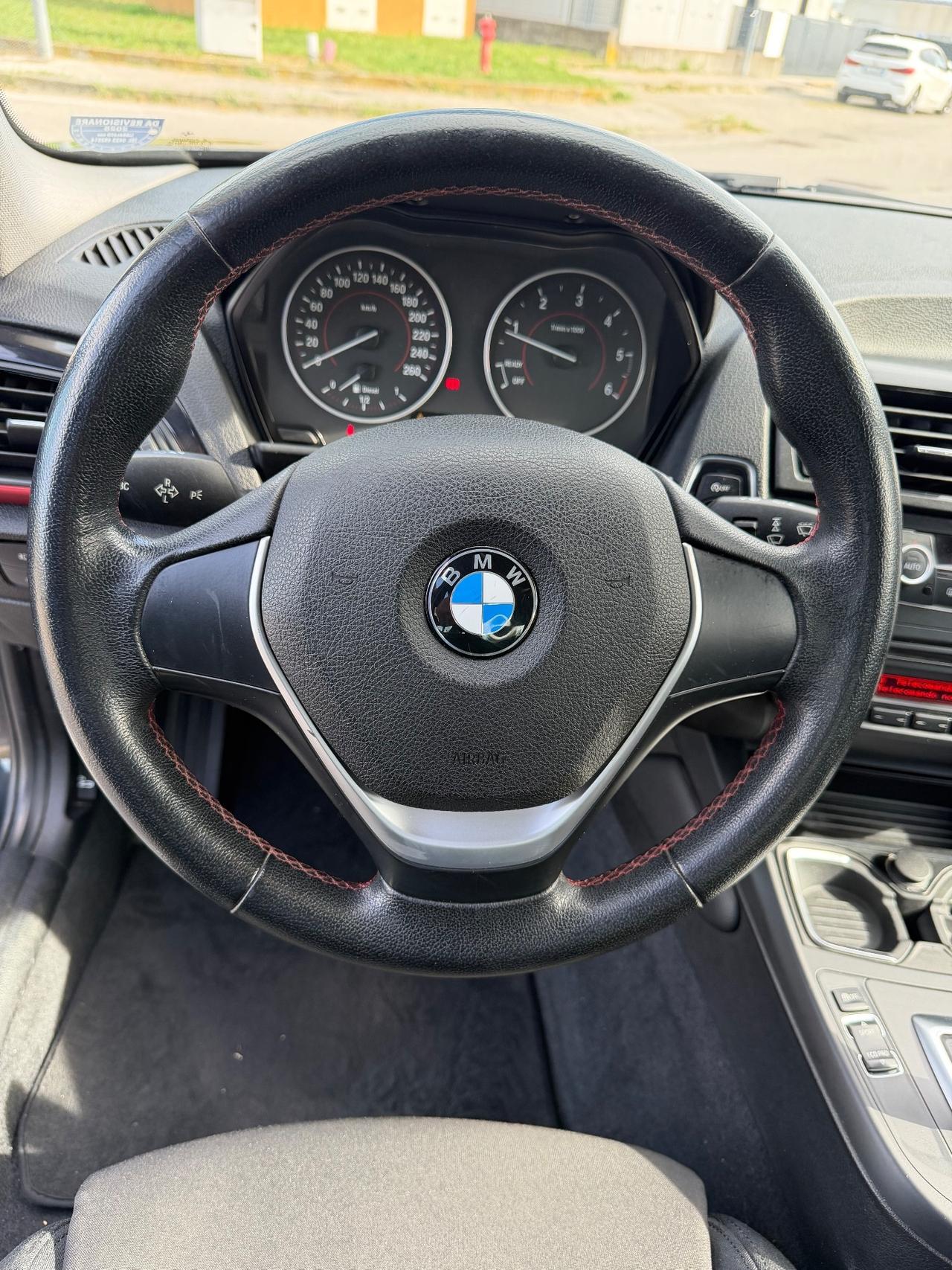 Bmw 118 118d 5p. Msport