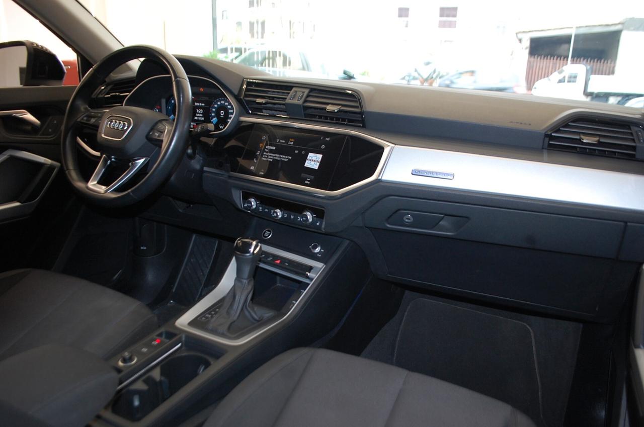 Audi Q3 Sportback 35 2.0 tdi 150CV S line edition quattro