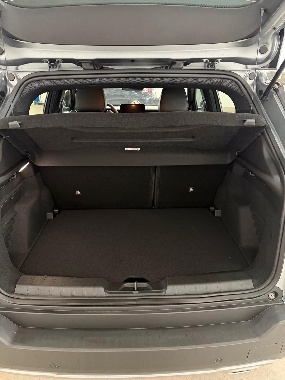 Jeep Avenger 1.2 Benzina 100 CV – Altitude – KM 0