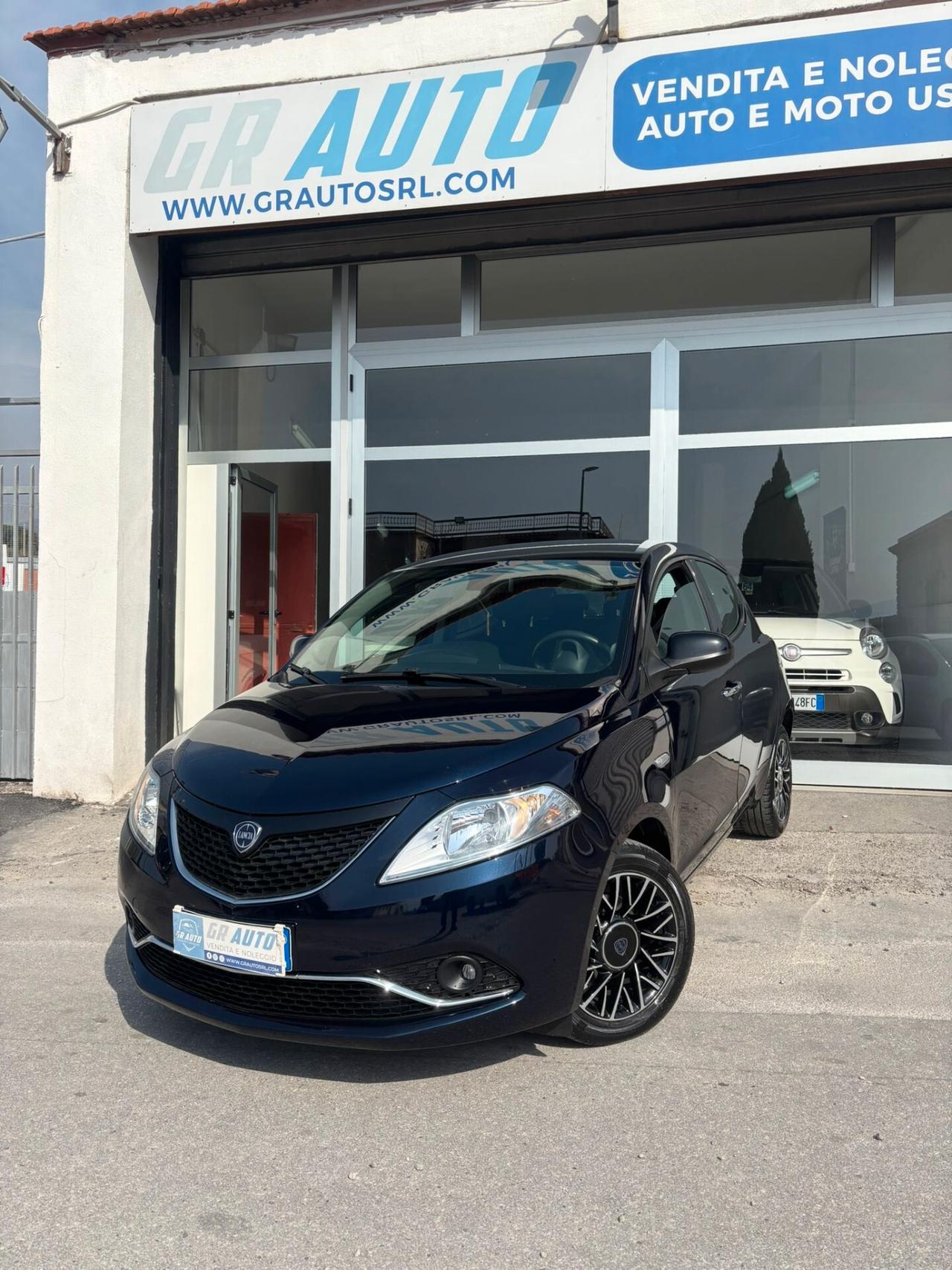 Lancia Ypsilon 1.2 69 CV 5 porte S&S Gold