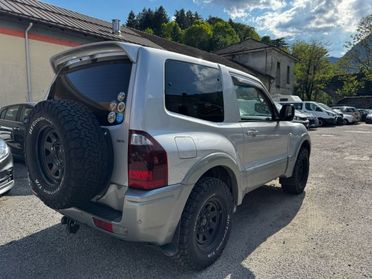 MITSUBISHI Pajero 3.2 16V DI-D 3p. AUTOCARRO 4 POSTI