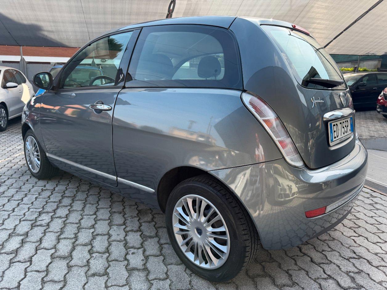 Lancia Ypsilon 3 Porte Ypsilon 1.2 8v Elle 69cv