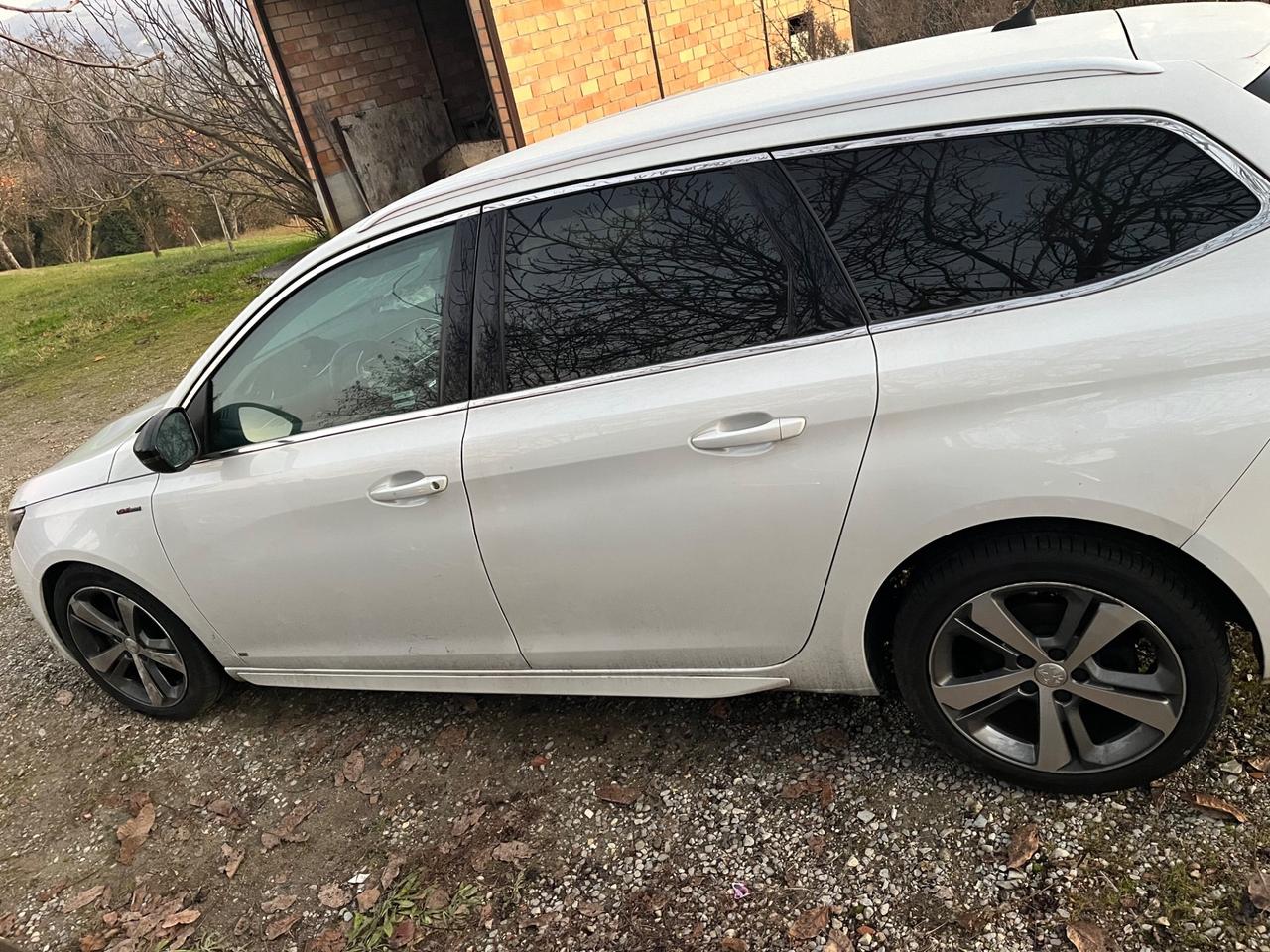 Peugeot 308 1.5HDi GT Line 2020 INCIDENTATA