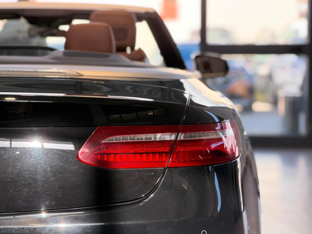 Mercedes-benz E 220 d Auto Cabrio Premium AMG, luci ambient.