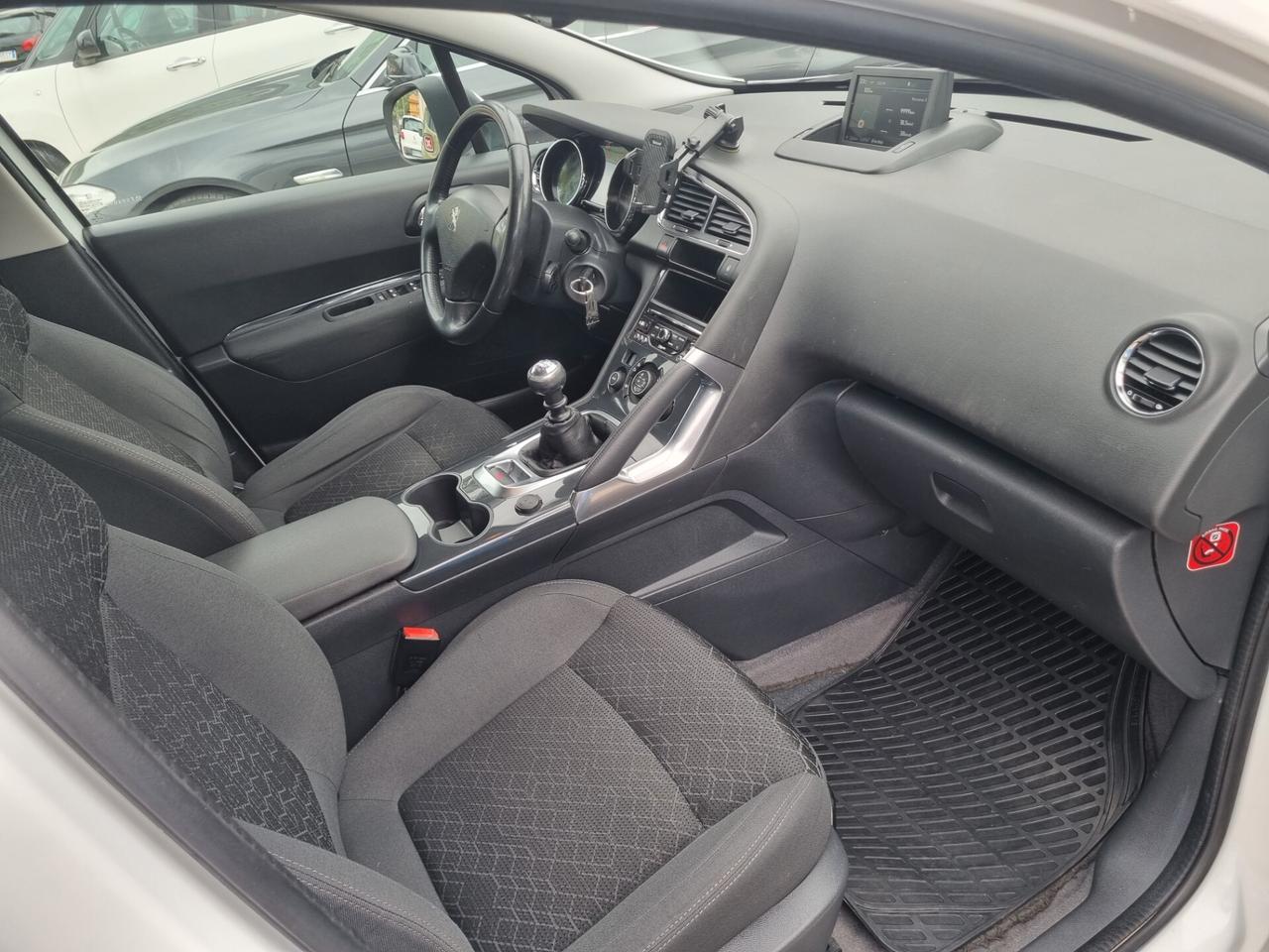 Peugeot 3008 1.6 HDi 115CV Business - 2015