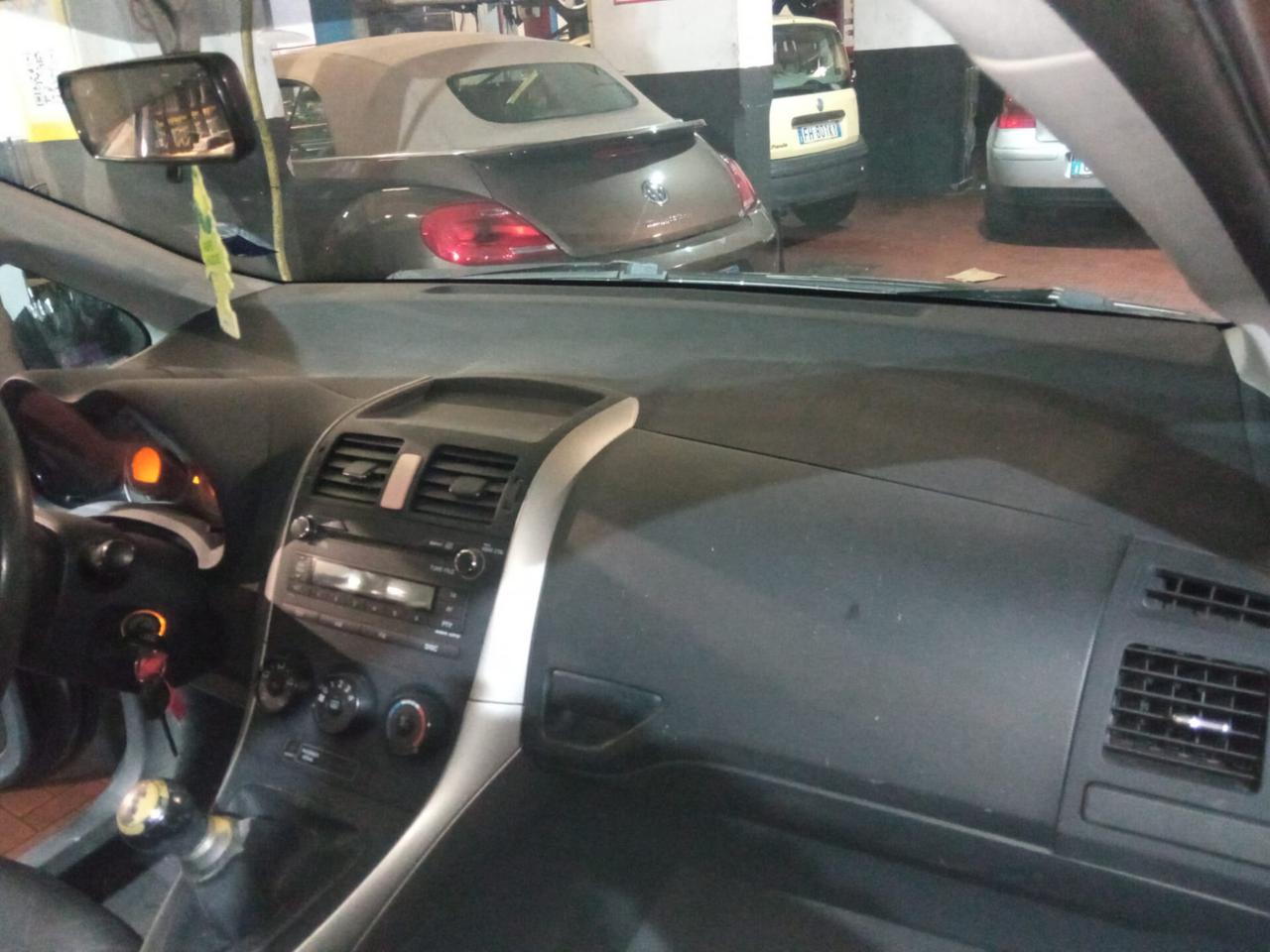 Toyota Auris 1.4 5 porte Sol