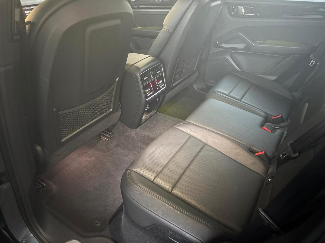 Porsche Cayenne 3.0 S