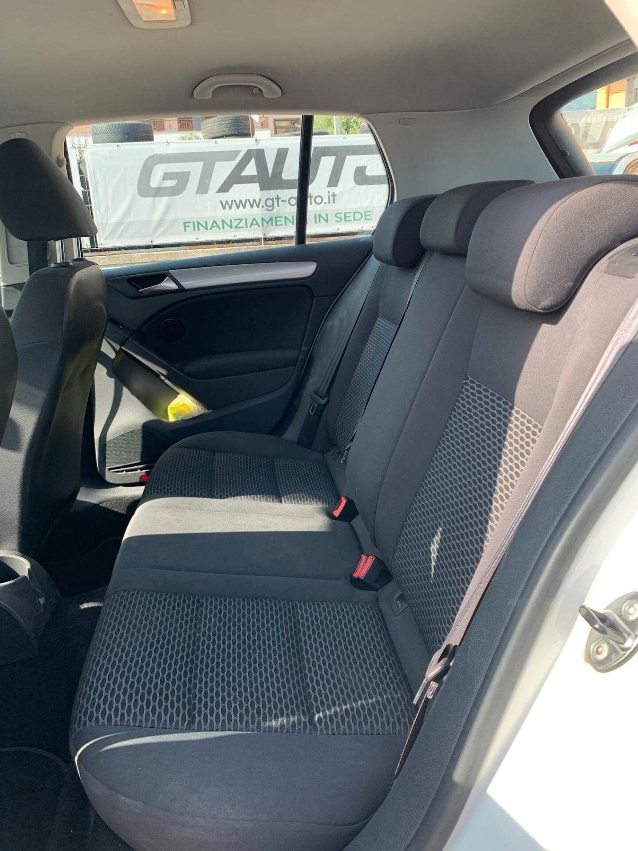 Volkswagen Golf 5P. 1.6 GPL