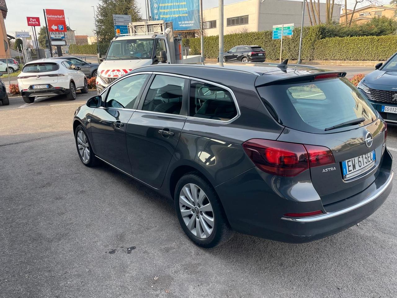 Opel Astra 1.7 CDTI 130CV Sports Tourer Cosmo