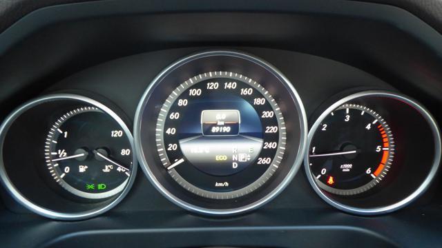 MERCEDES-BENZ E 220 CDI BlueTEC