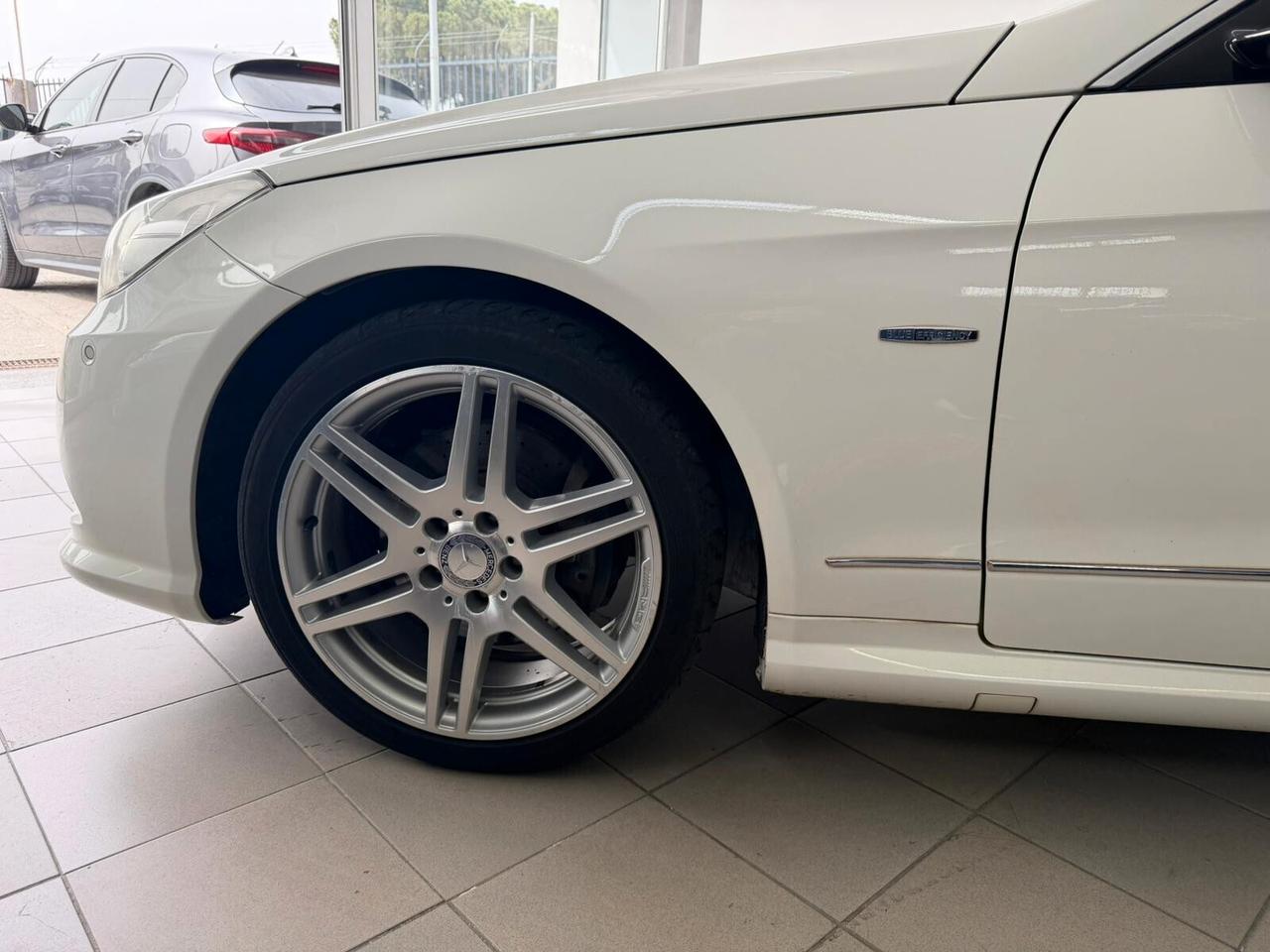 Mercedes-benz E 250 CDI BlueEFFICIENCY Avantgarde AMG