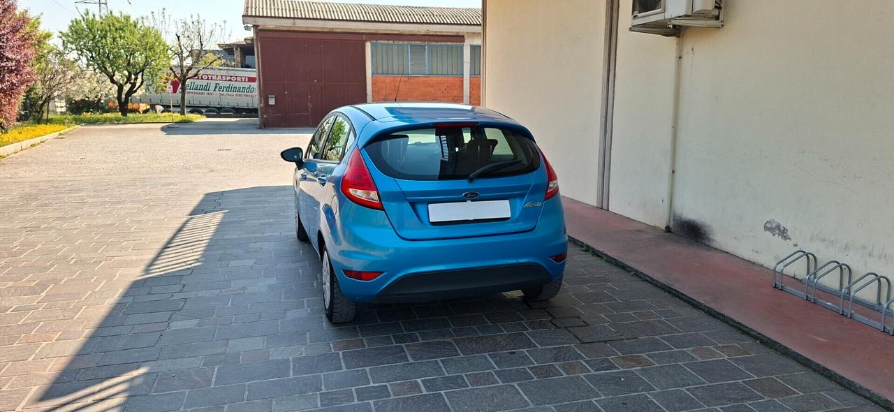 Ford Fiesta 1.2 5porte Titanium con Gpl
