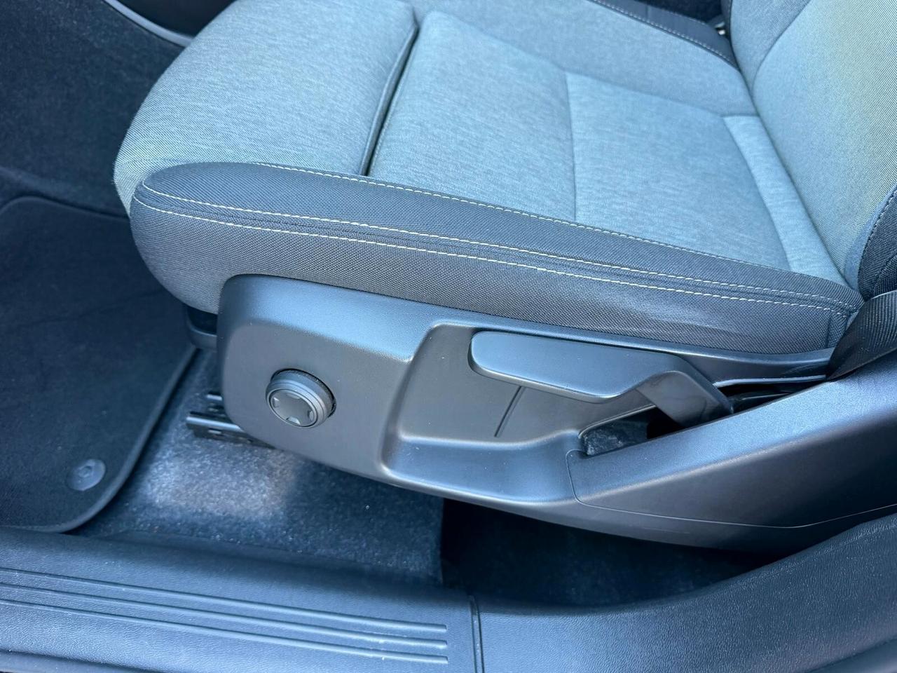 Volvo XC40 T4 Recharge Plug-in Hybrid automatico Core - AUTOCARRO N1 -