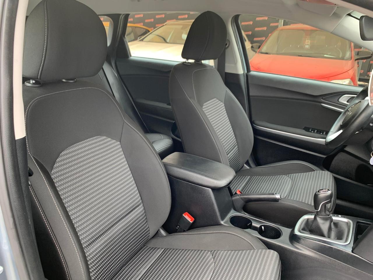 Kia Ceed Sportswagon 1.6 CRDi 136 CV MHEV SW Business