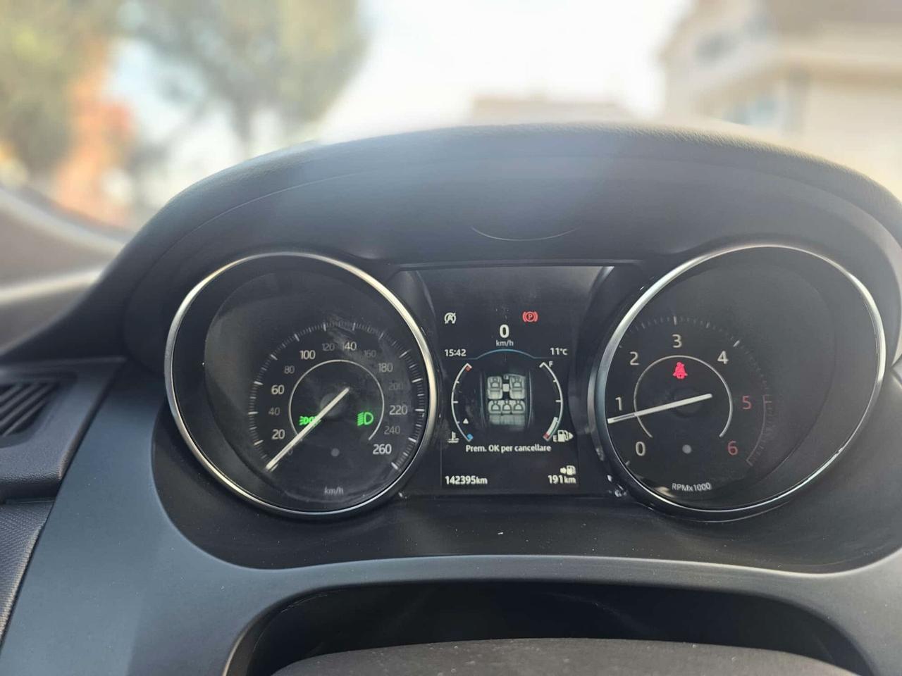 Jaguar E-Pace 2.0D 180 CV AWD R-Dynamic S